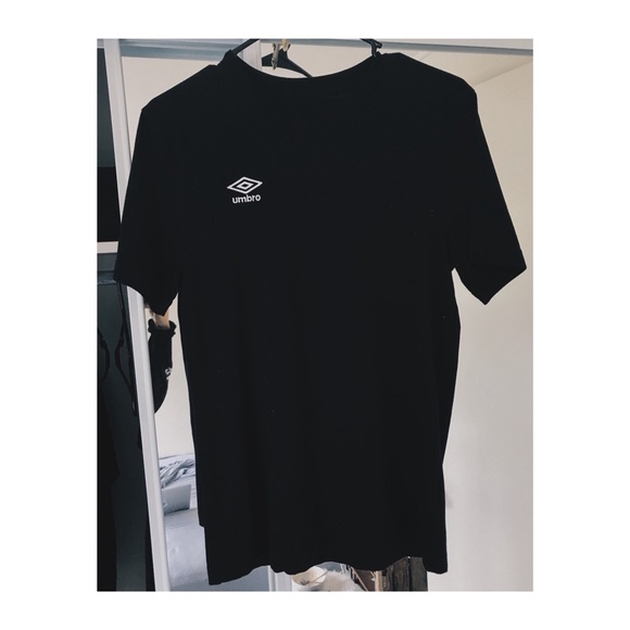 umbro black t shirt